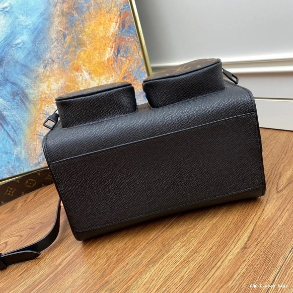 AAA Pruses Bags VUITTON BAG LOUIS MESSEANGER 0816